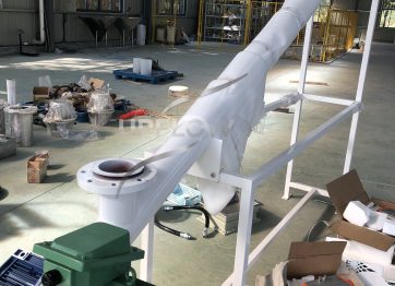 horizontal tube screw conveyor for continuous transport