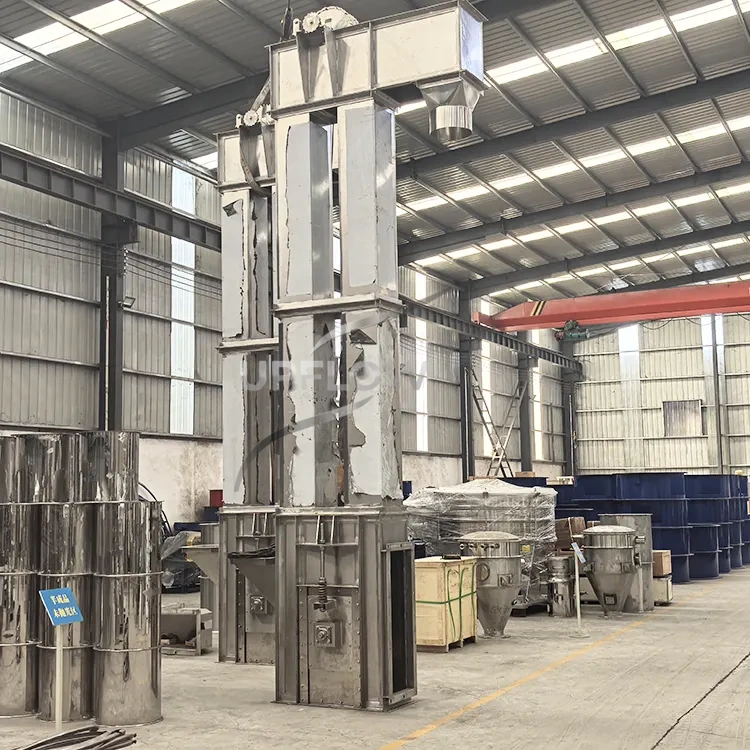 Vertical plate chain bucket elevator for bulk solids