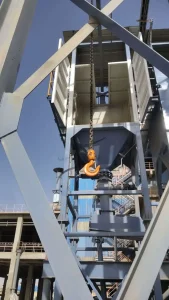Automatic big bag unloading system for factory use