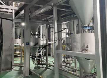 Leveling agent powder pneumatic conveying system with enclosed pipeline for dust free transport