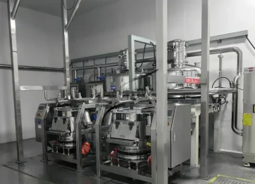 Gold powder pneumatic conveying system for enclosed precious metal powder handling