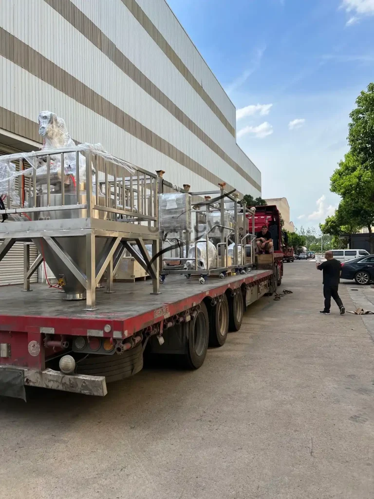 Iron phosphate mobile powder feeding system equipment